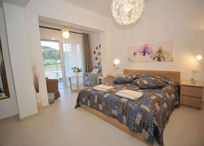 Sephora Φαληράκι